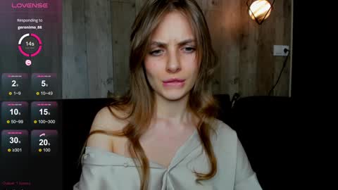 Julia and Julia online show from 7, 2, 2025