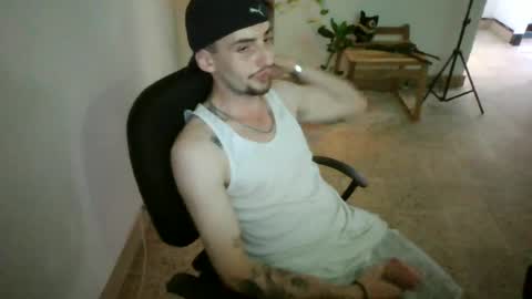 Snapshot of juan235665 chatting on 7, 7, 2026 juan235665 online show from 7, 7, 2026