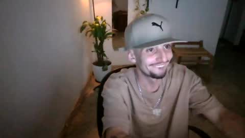 Snapshot of juan235665 chatting on 19, 7, 2026 juan235665 online show from 19, 7, 2026