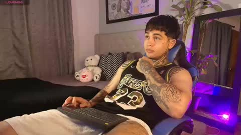 juan_alvarez18 online show from 27, 2, 2026