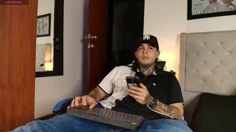 juan_alvarez18 online show from 1, 6, 2026