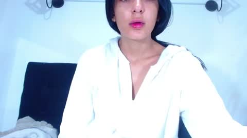 Snapshot of juan_and_luciana chatting on 18, 6, 2026 online show from 18, 6, 2026