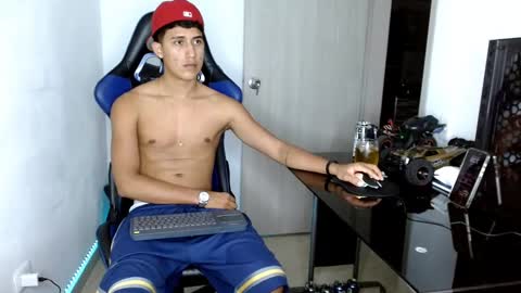 JuanDa online show from 5, 3, 2025