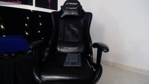 juancamilo66_ online show from 8, 2, 2025