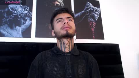 juancamilo66_ online show from 26, 2, 2025