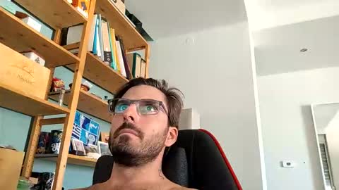 Snapshot of juandecol chatting on 10, 9, 2025 juandecol online show from 10, 9, 2025