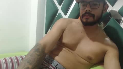 Snapshot of juanfe_style chatting on 9, 9, 2025 juanfe_style online show from 9, 9, 2025