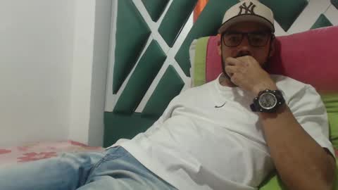 Snapshot of juanfe_style chatting on 13, 9, 2025 juanfe_style online show from 13, 9, 2025