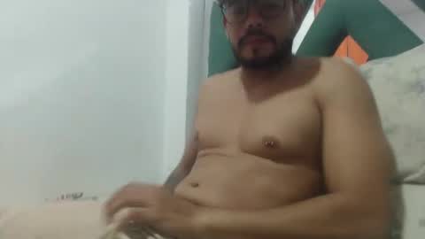 Snapshot of juanfe_style chatting on 16, 11, 2025 juanfe_style online show from 16, 11, 2025