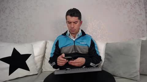 Snapshot of juank_fit45 chatting on 4, 11, 2025 Juan k online show from 4, 11, 2025