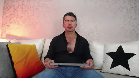Snapshot of juank_fit45 chatting on 7, 11, 2025 Juan k online show from 7, 11, 2025