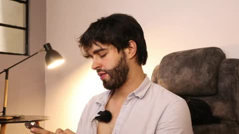 Snapshot of juanmilano chatting on 22, 5, 2026 juanmilano online show from 22, 5, 2026