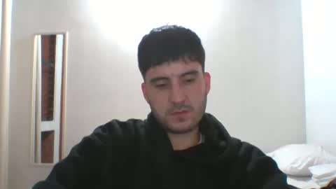 juanri460749 online show from 19, 4, 2026