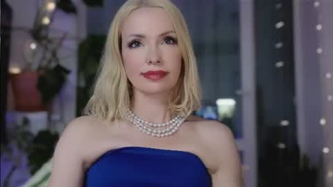 Goddess Julia online show from 23, 7, 2026