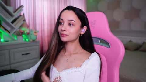 Snapshot of juicy___angel chatting on 7, 6, 2026 Angelina online show from 7, 6, 2026