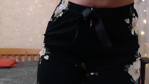 juicy_jesss online show from 3, 1, 2025