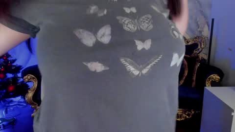 Snapshot of juicyberryy chatting on 3, 1, 2025 Milana online show from 3, 1, 2025