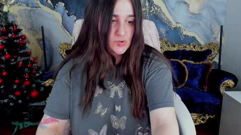Snapshot of juicyberryy chatting on 5, 1, 2025 Milana online show from 5, 1, 2025