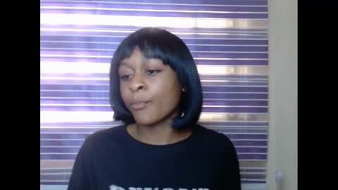 juicynwetx online show from 27, 2, 2025