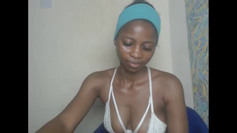 Snapshot of juicypiexx chatting on 12, 2, 2025 juicypiexx online show from 12, 2, 2025