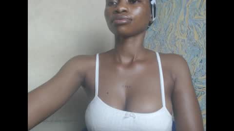 Snapshot of juicypiexx chatting on 12, 3, 2025 juicypiexx online show from 12, 3, 2025