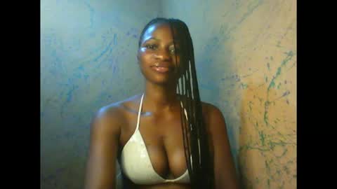 Snapshot of juicypiexx chatting on 2, 10, 2025 juicypiexx online show from 2, 10, 2025