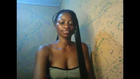 Snapshot of juicypiexx chatting on 5, 10, 2025 juicypiexx online show from 5, 10, 2025