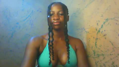 Snapshot of juicypiexx chatting on 3, 11, 2025 juicypiexx online show from 3, 11, 2025