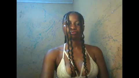 Snapshot of juicypiexx chatting on 10, 11, 2025 juicypiexx online show from 10, 11, 2025