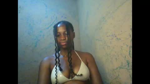 Snapshot of juicypiexx chatting on 18, 11, 2025 juicypiexx online show from 18, 11, 2025