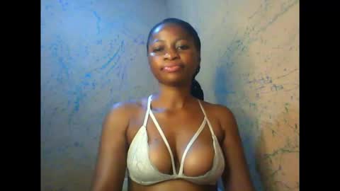 Snapshot of juicypiexx chatting on 14, 12, 2025 juicypiexx online show from 14, 12, 2025
