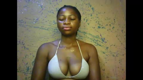 Snapshot of juicypiexx chatting on 17, 12, 2025 juicypiexx online show from 17, 12, 2025