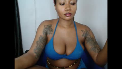 juicyxpink online show from 16, 9, 2025