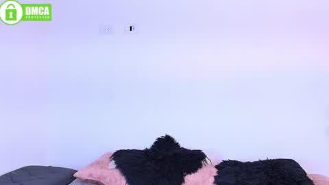 Snapshot of jules_n_gia chatting on 14, 6, 2026 Jules and Gia online show from 14, 6, 2026