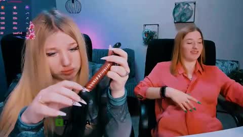 juli kisss online show from 14, 2, 2025