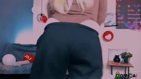 juli kisss online show from 20, 2, 2025