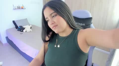juli_santos_22 online show from 28, 12, 2024