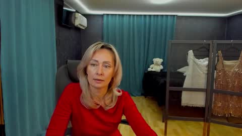 Snapshot of julia__cherry_ chatting on 25, 10, 2025 julia__cherry_ online show from 25, 10, 2025