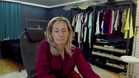 julia__cherry_ online show from 7, 2, 2026