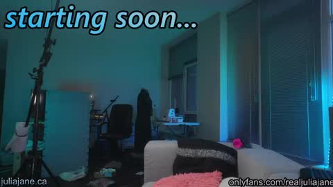Julia Jane online show from 9, 4, 2026