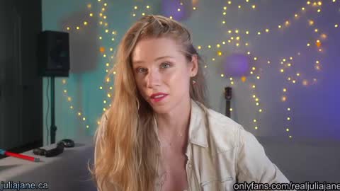 Julia Jane online show from 28, 5, 2026