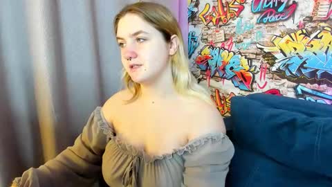 Snapshot of julia_jips chatting on 16, 10, 2025 Julia Jips online show from 16, 10, 2025