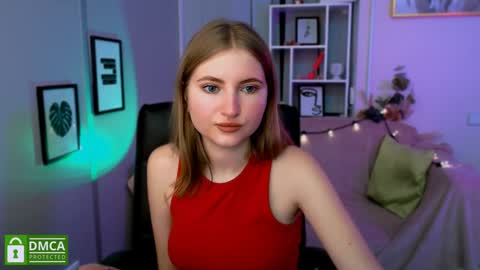 Julia  online show from 14, 12, 2024