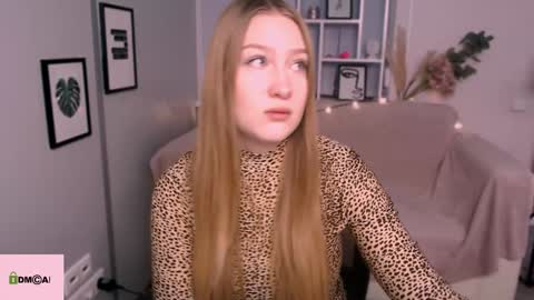 Julia  online show from 4, 1, 2025