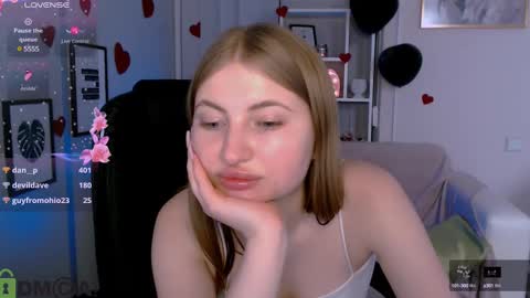 Julia  online show from 26, 2, 2025