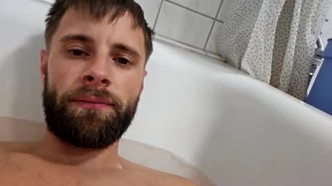 Snapshot of julia_official chatting on 3, 10, 2025 julia_official online show from 3, 10, 2025