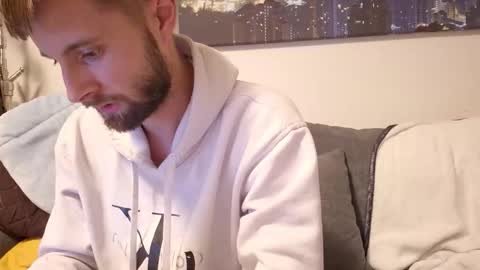 Snapshot of julia_official chatting on 31, 10, 2025 julia_official online show from 31, 10, 2025