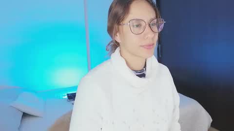 Julia Schedule 10 pm to 4  am GTM-5 online show from 16, 9, 2025