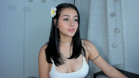 julia_strauns online show from 29, 1, 2025