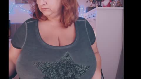 julialiones online show from 20, 12, 2024